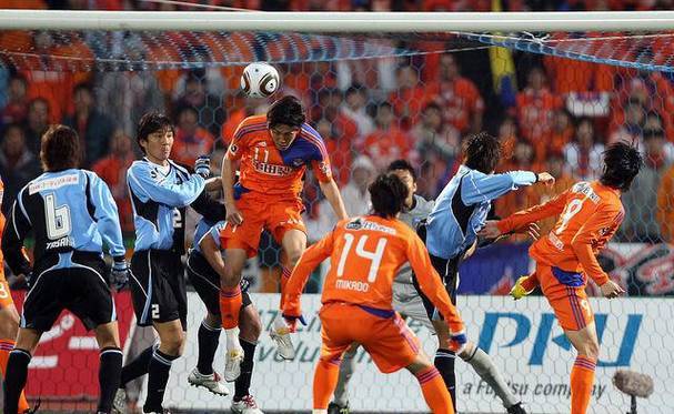 国际比赛日亚冠焦点战，西汉姆调整名单，压力陡增，细节决定成败的简单介绍